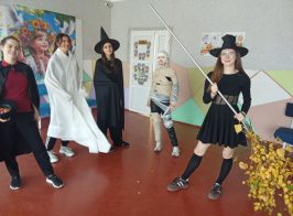 Photo 2025 11 01 22 44 09